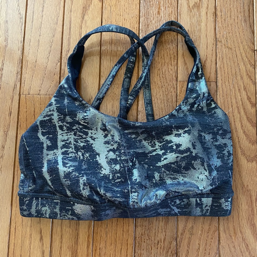 Lululemon sports bra